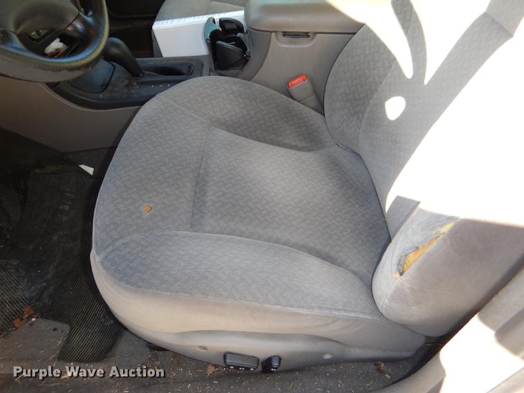 image for item DD8991 2001 Dodge Intrepid SE