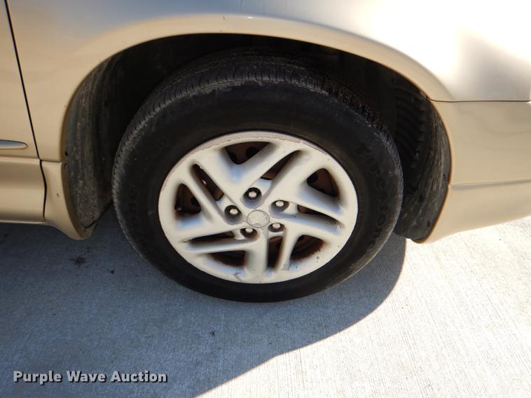 image for item DD8991 2001 Dodge Intrepid SE