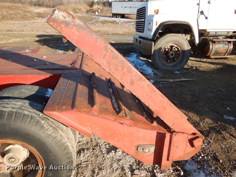 image for item DE0002 1978 Tech-Steel HLB34225 lowboy equipment trailer