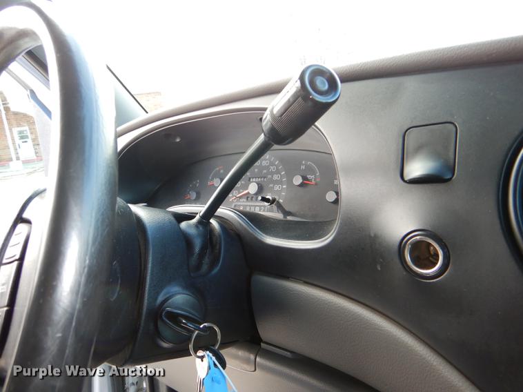 image for item DE0006 2001 Ford Econoline E450 Super Duty ambulance