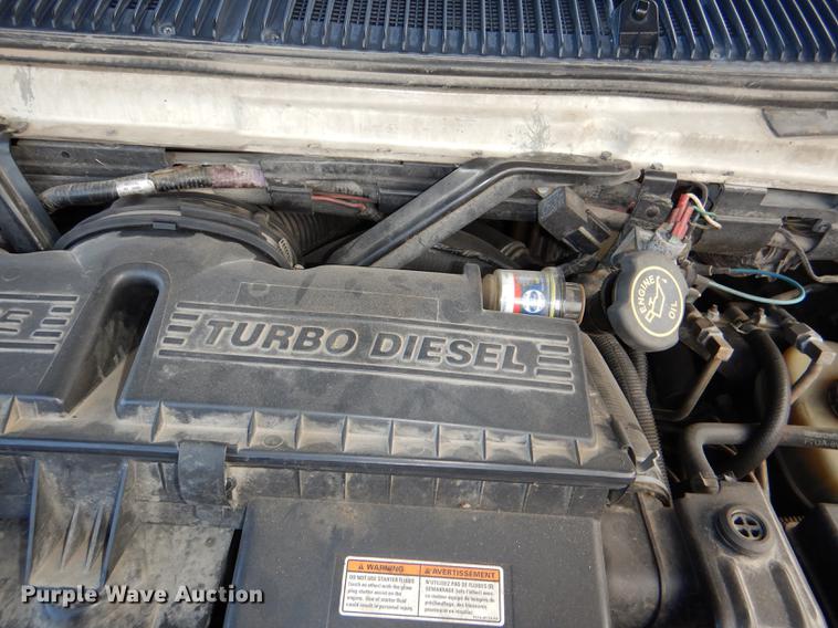 image for item DE0006 2001 Ford Econoline E450 Super Duty ambulance