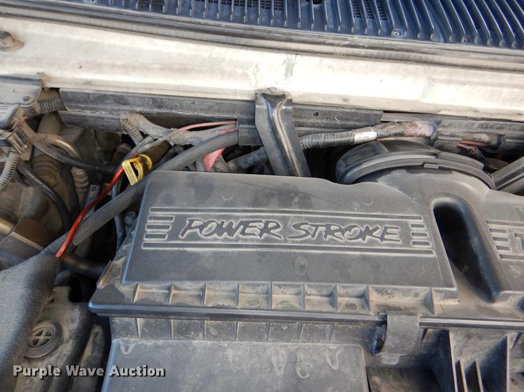 image for item DE0006 2001 Ford Econoline E450 Super Duty ambulance