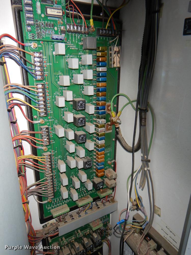 image for item DE0006 2001 Ford Econoline E450 Super Duty ambulance