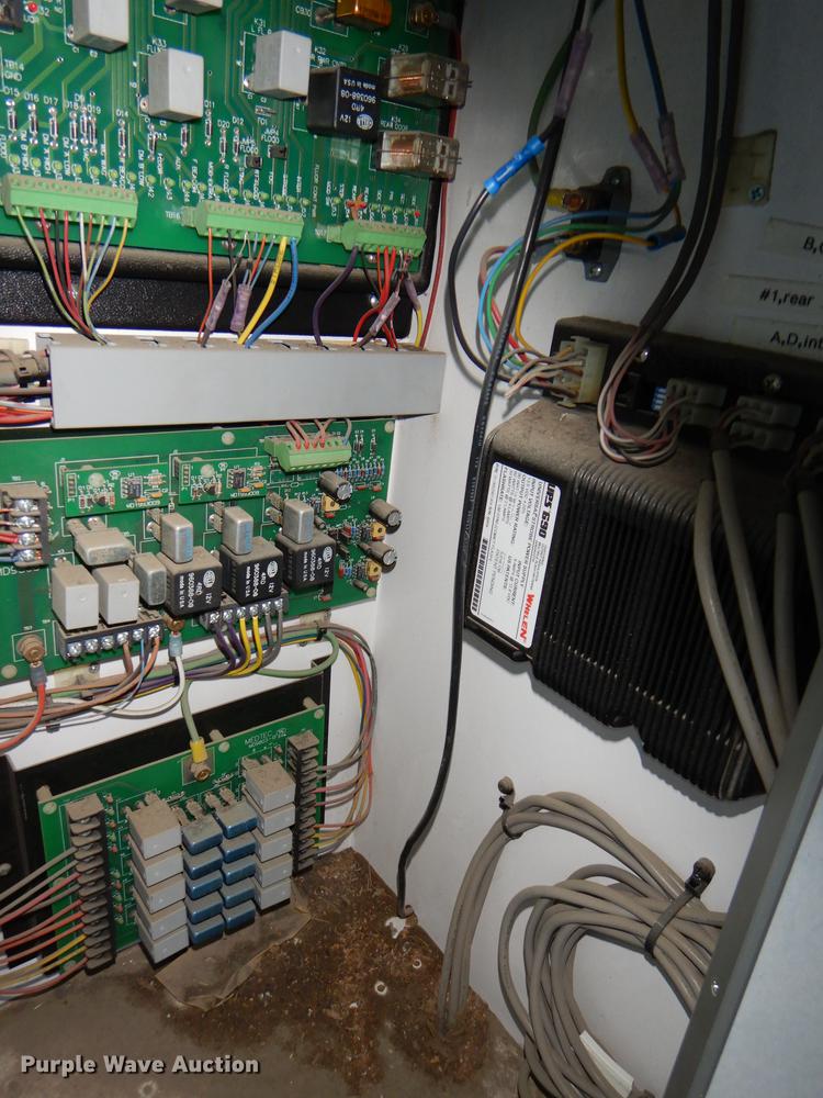 image for item DE0006 2001 Ford Econoline E450 Super Duty ambulance