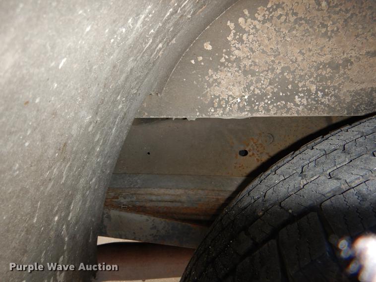 image for item DE0006 2001 Ford Econoline E450 Super Duty ambulance