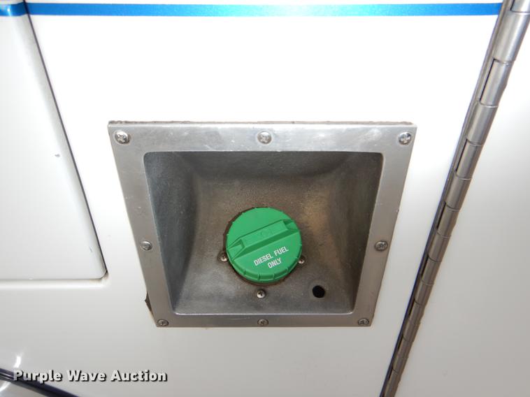 image for item DE0006 2001 Ford Econoline E450 Super Duty ambulance