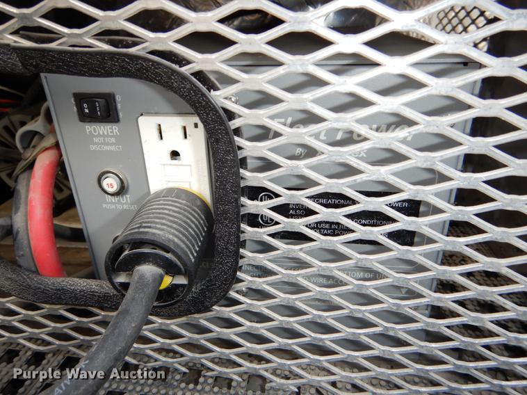 image for item DE0006 2001 Ford Econoline E450 Super Duty ambulance