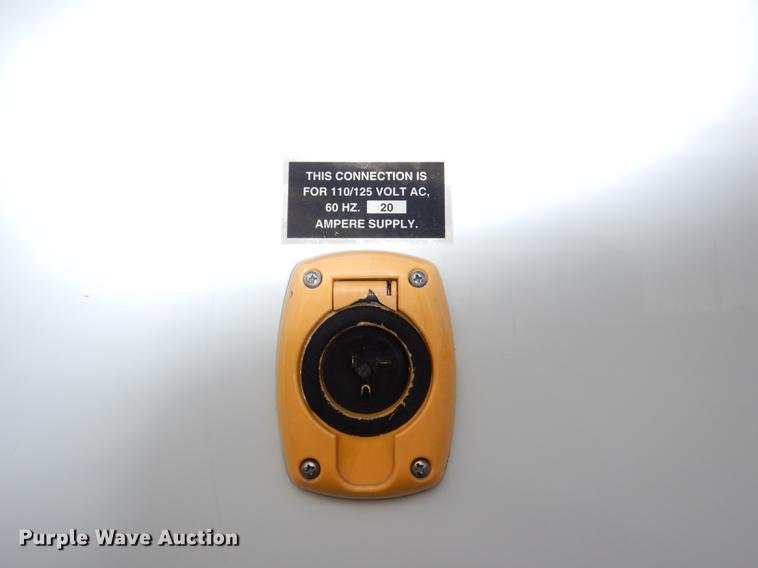 image for item DE0006 2001 Ford Econoline E450 Super Duty ambulance