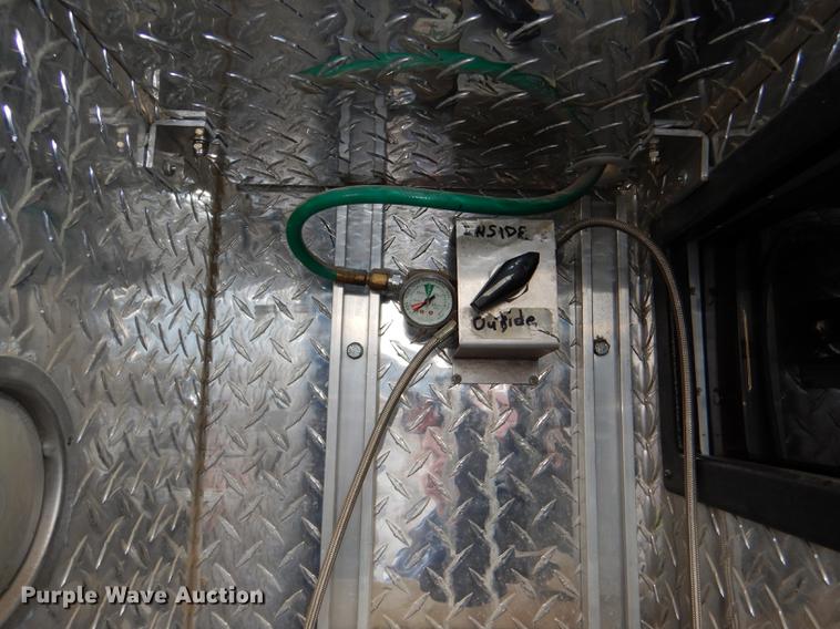 image for item DE0006 2001 Ford Econoline E450 Super Duty ambulance