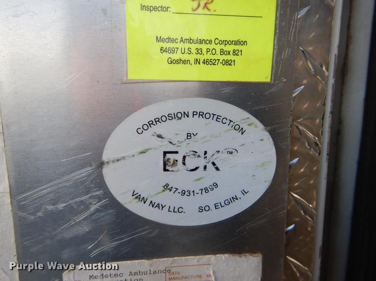 image for item DE0006 2001 Ford Econoline E450 Super Duty ambulance