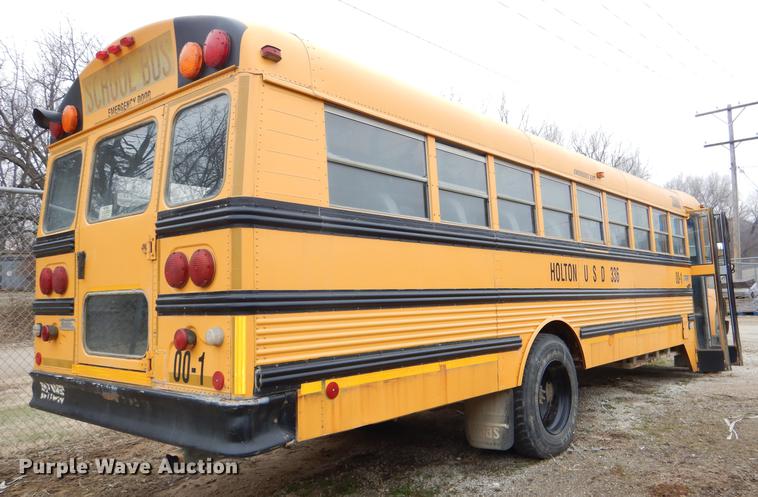 image for item DE0034 2000 International 3800 Thomas school bus