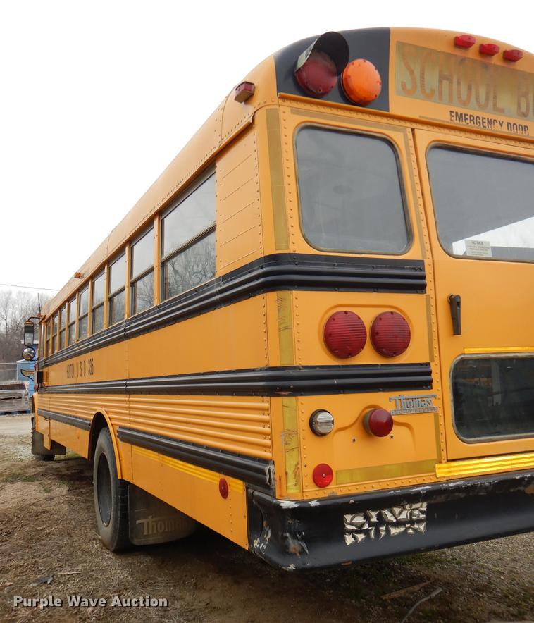 image for item DE0034 2000 International 3800 Thomas school bus