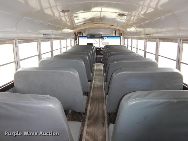 image for item DE0034 2000 International 3800 Thomas school bus