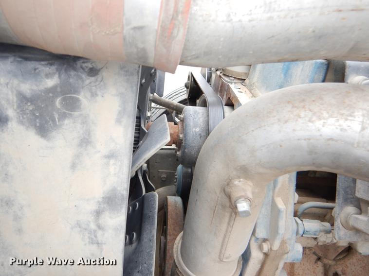 image for item DE0034 2000 International 3800 Thomas school bus