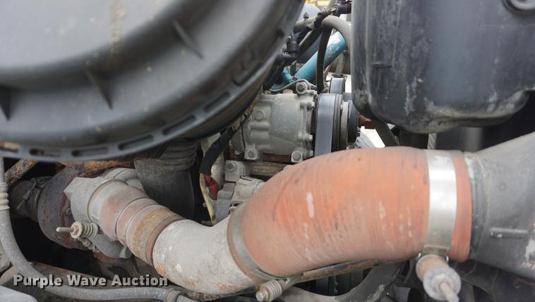 image for item DF1737 2006 International 7400 dump truck