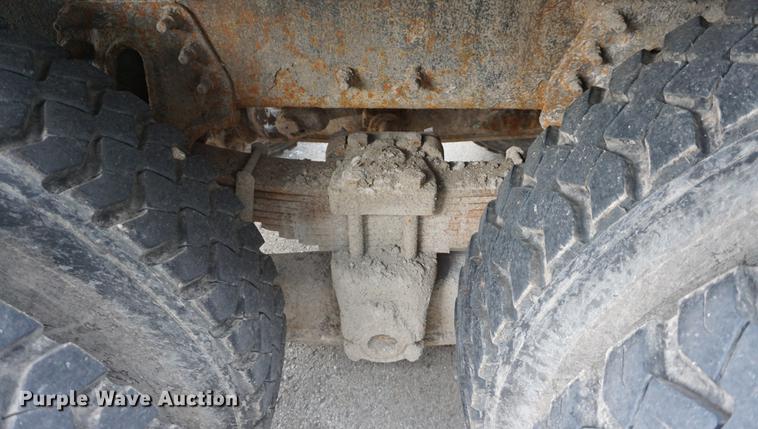 image for item DF1737 2006 International 7400 dump truck