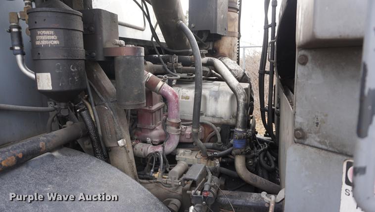 image for item DF1740 2010 Mack LE600 refuse truck