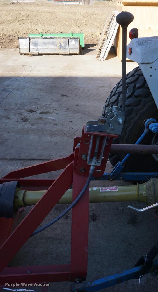 image for item DF1741 2004 Toro 93 seeder