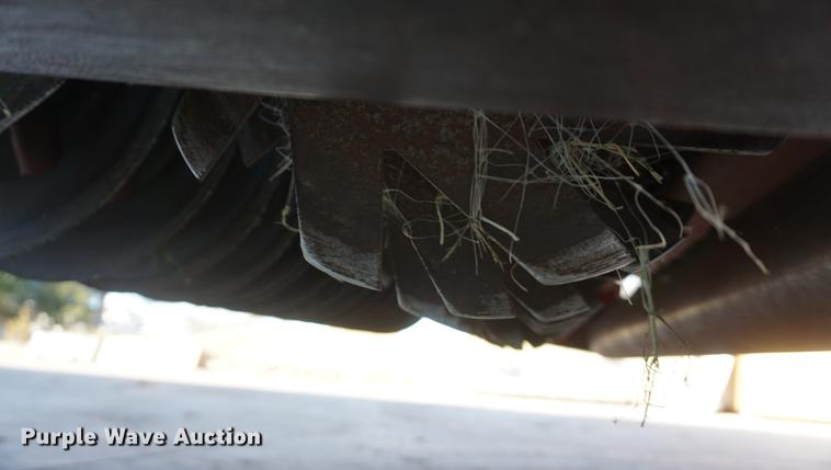 image for item DF1741 2004 Toro 93 seeder