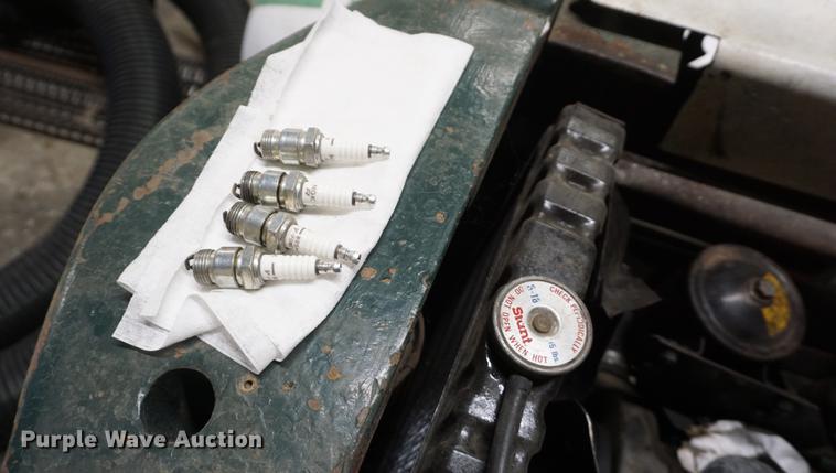 image for item DF1743 Clark forklift