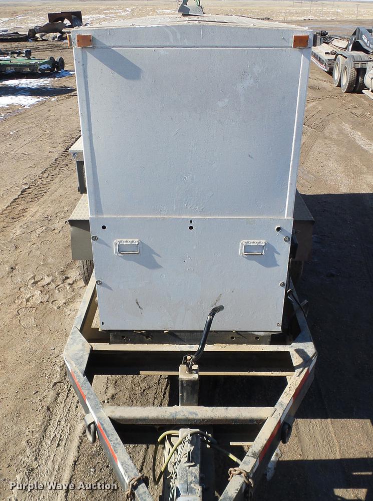 image for item DF2831 1999 Caterpillar XQ225-3306 generator