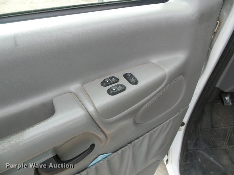 image for item DF2867 1997 Ford Econoline E350 ambulance