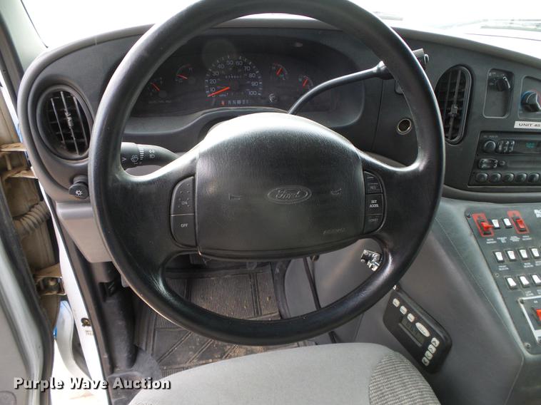 image for item DF2867 1997 Ford Econoline E350 ambulance