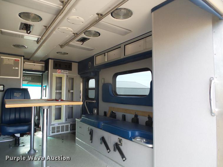 image for item DF2867 1997 Ford Econoline E350 ambulance