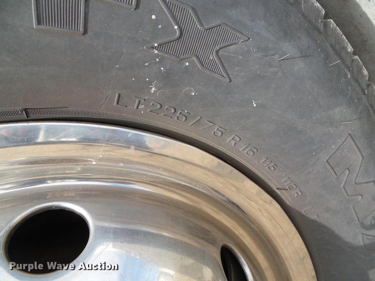 image for item DF2867 1997 Ford Econoline E350 ambulance