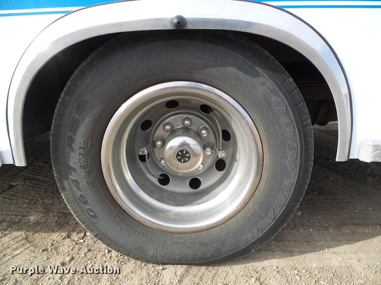 image for item DF2867 1997 Ford Econoline E350 ambulance