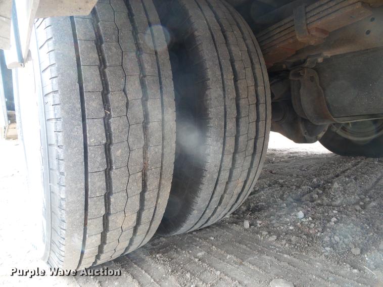 image for item DF2867 1997 Ford Econoline E350 ambulance