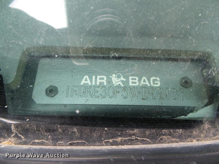 image for item DF2867 1997 Ford Econoline E350 ambulance