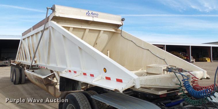 image for item DF2869 2000 Ranch bottom dump trailer