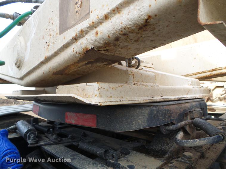 image for item DF2869 2000 Ranch bottom dump trailer