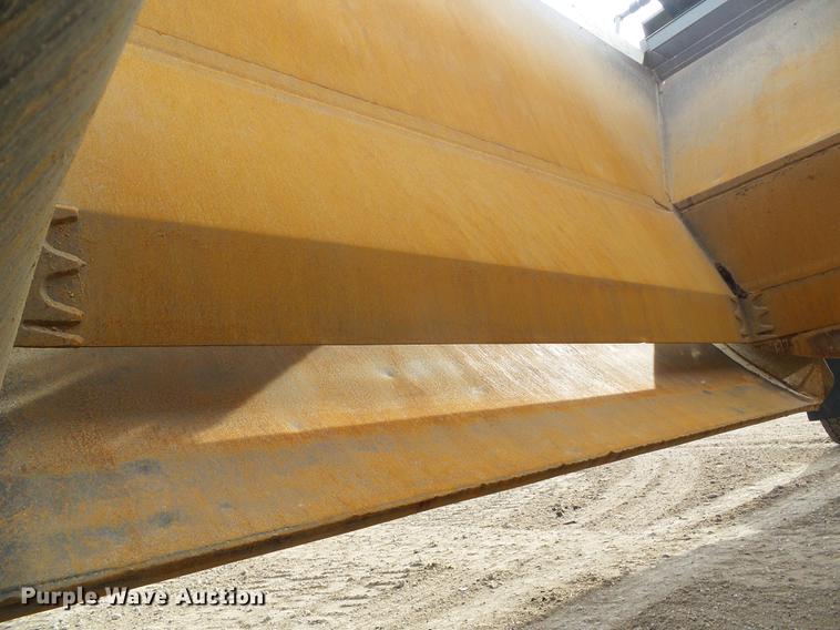 image for item DF2869 2000 Ranch bottom dump trailer