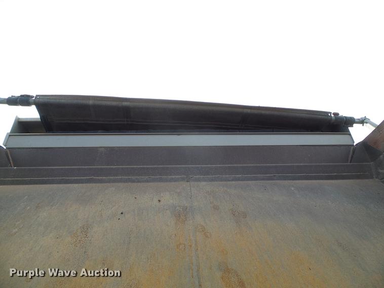 image for item DF2869 2000 Ranch bottom dump trailer