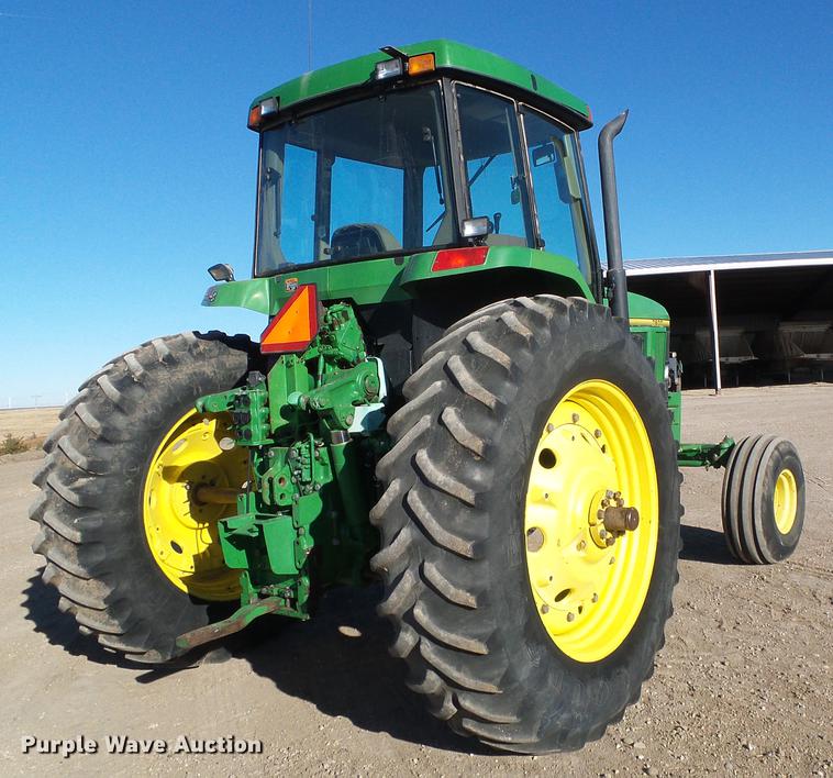 image for item DF2878 1996 John Deere 7600 tractor