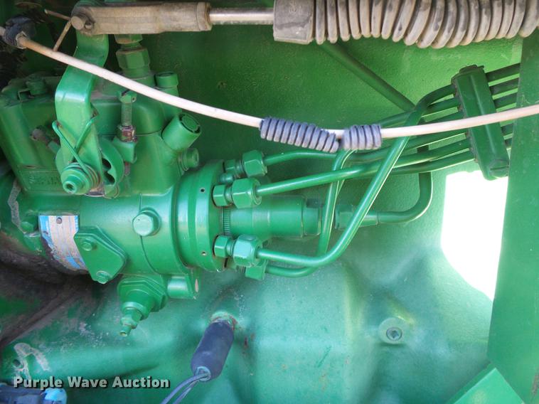 image for item DF2878 1996 John Deere 7600 tractor