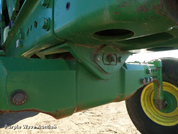 image for item DF2878 1996 John Deere 7600 tractor