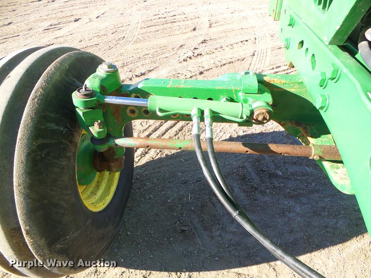 image for item DF2878 1996 John Deere 7600 tractor