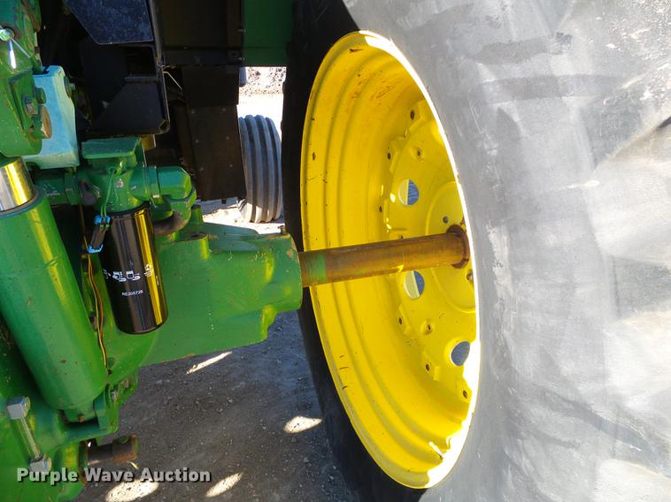 image for item DF2878 1996 John Deere 7600 tractor