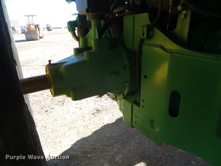 image for item DF2878 1996 John Deere 7600 tractor