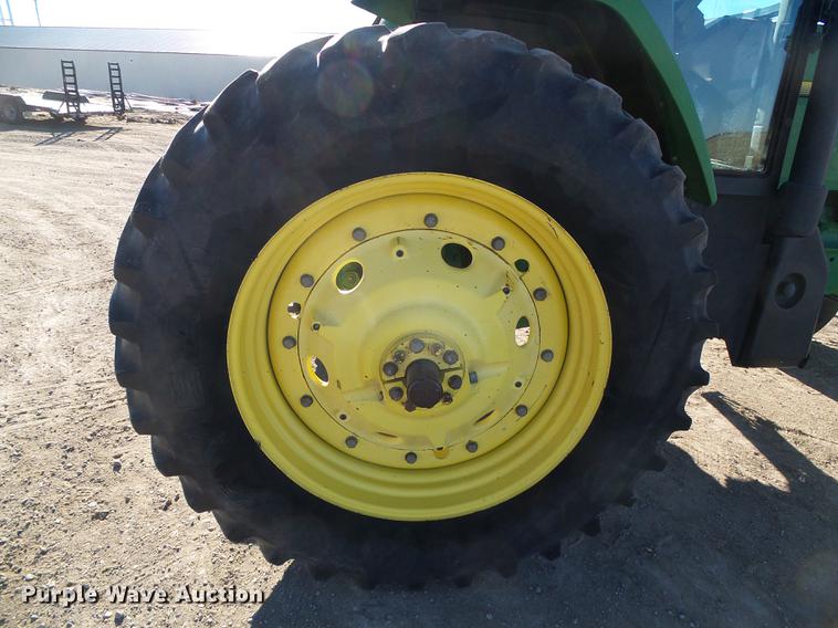 image for item DF2878 1996 John Deere 7600 tractor