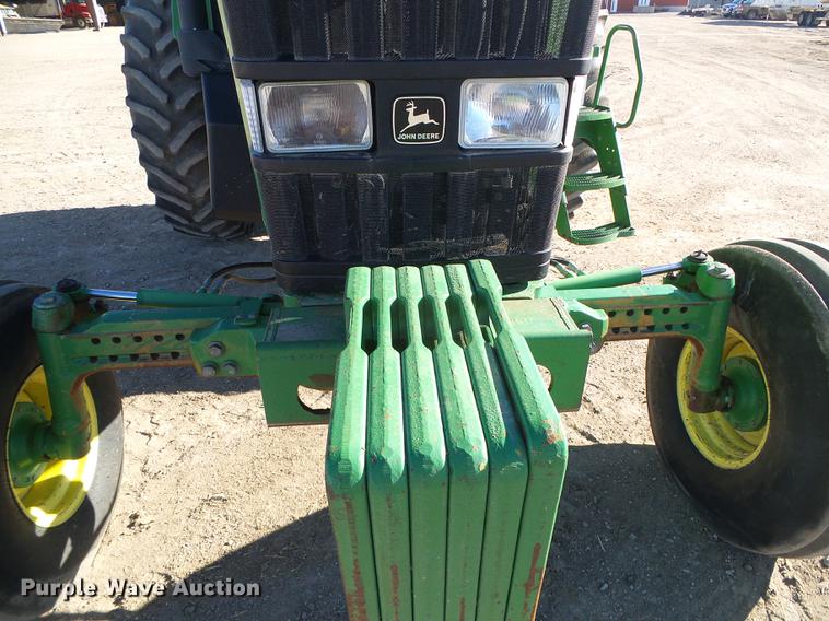 image for item DF2878 1996 John Deere 7600 tractor