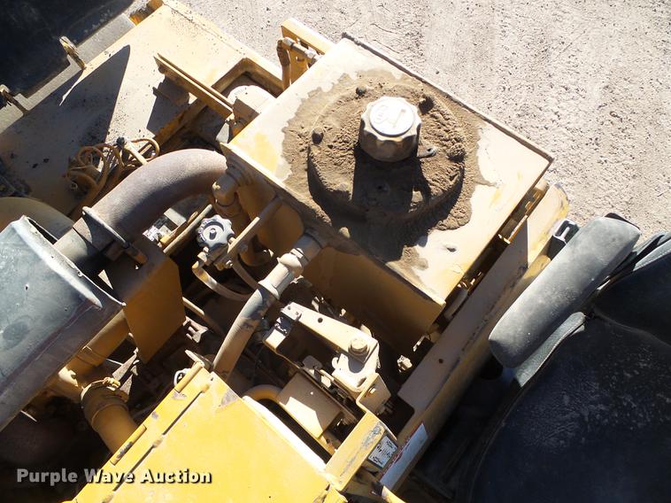 image for item DF2879 1995 Galion Dresser 710 double drum roller