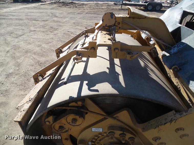 image for item DF2879 1995 Galion Dresser 710 double drum roller