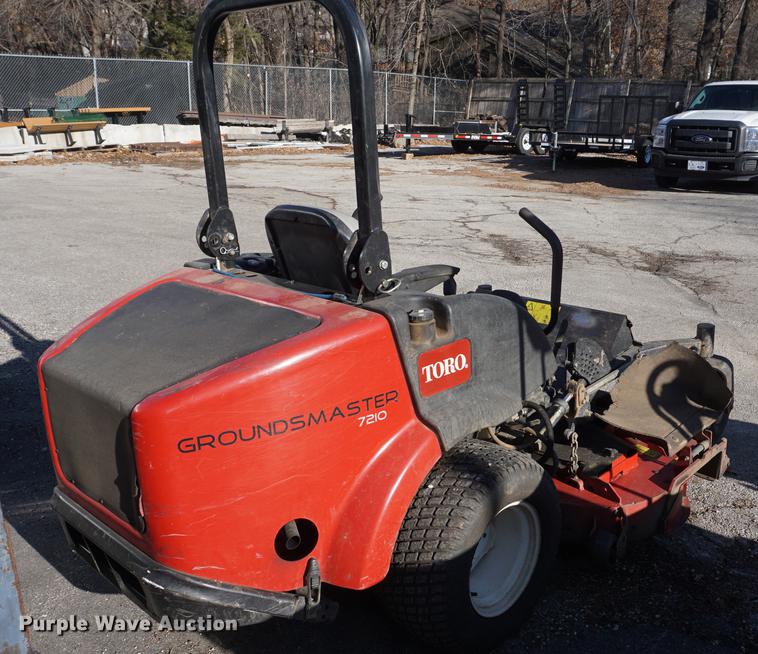 image for item DI9281 Toro Groundsmaster 7210 ZTR lawn mower