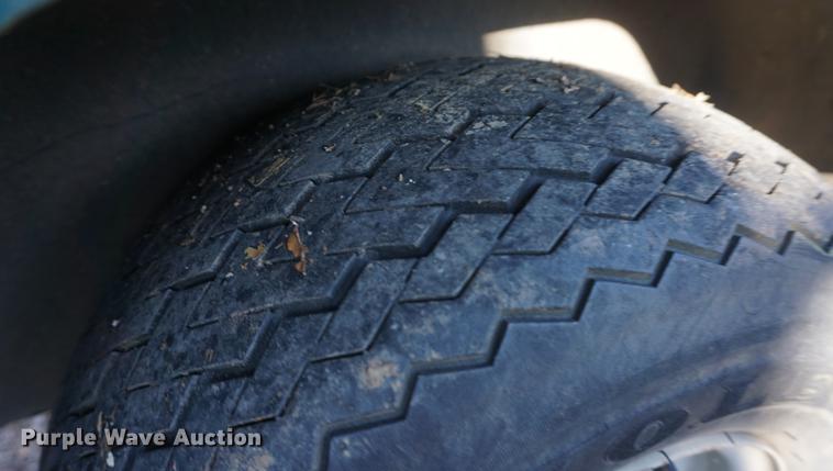 image for item DI9282 2008 Yamaha YTF1 golf cart