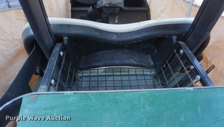 image for item DI9283 Yamaha golf cart