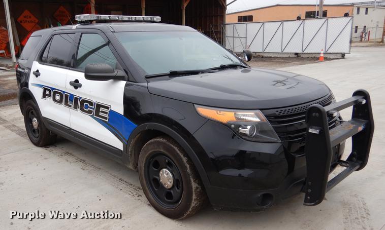 image for item DX9473 2013 Ford Explorer Police SUV